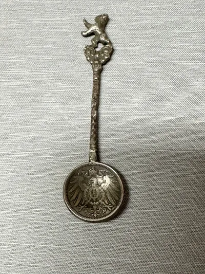 Original Berlin sølvske med WW1 mønt