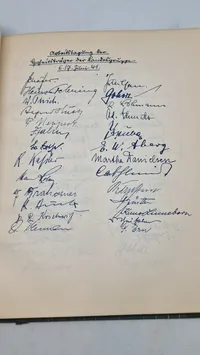 Gæstebogen fra Deutsches Haus, lavet i 500 eks.