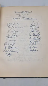 Gæstebogen fra Deutsches Haus, lavet i 500 eks.