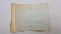 Unikt originalt klæde fra maj dagene 1945 med skitser til hvordan de syes
