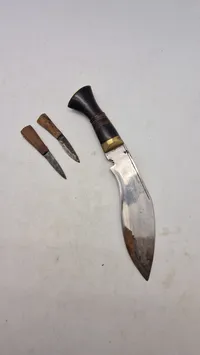 To stk kukri blankvåben