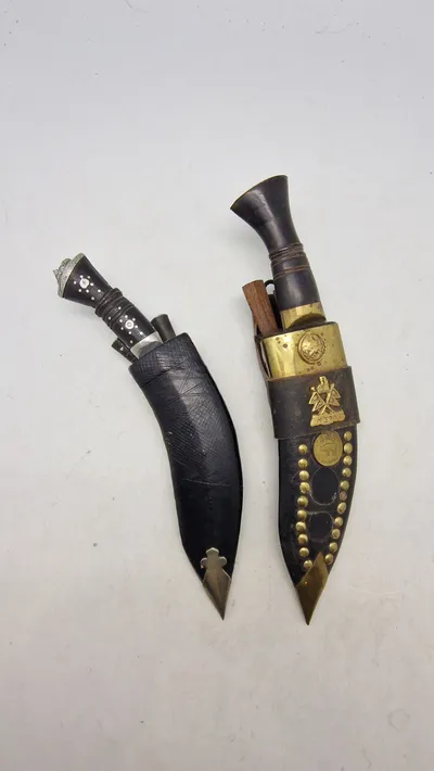 To stk kukri blankvåben