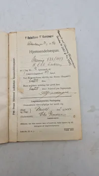 Original dansk soldaterbog og hundetegn fra 1937