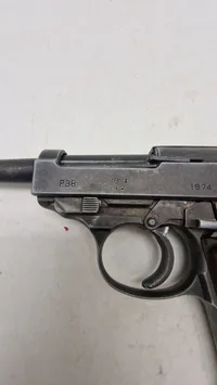Replika af tysk Walther P38