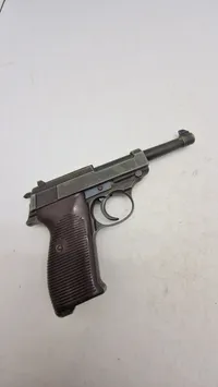 Replika af tysk Walther P38