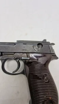 Replika af tysk Walther P38