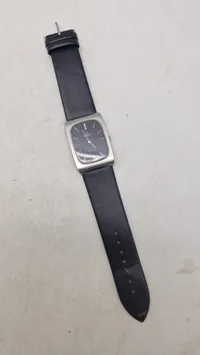 Originalt Omega Genève Tank manuelt optræk ur med sort urskive, holder tiden perfekt
