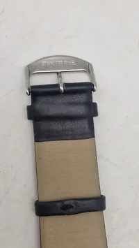 Originalt Omega Genève Tank manuelt optræk ur med sort urskive, holder tiden perfekt