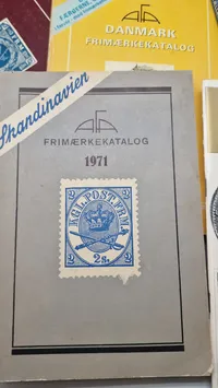 Samling frimærke og mønt hæfter