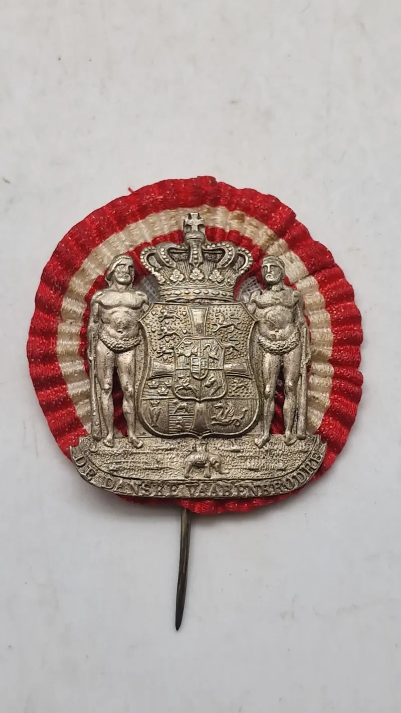 Original pin fra De Danske Vaabenbrødre (fra før det blev forsvarsbrødre)