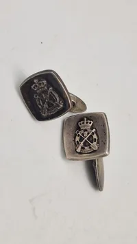 Militære manchetknapper