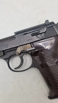 Replika af Walther P38