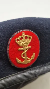 Baret fra kvindelige marinerer
