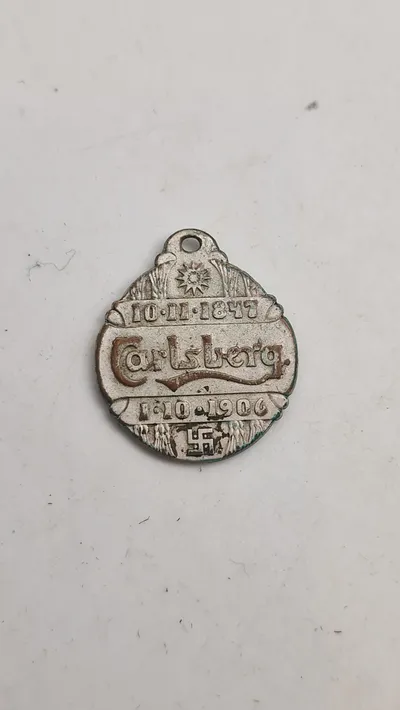 Carlsberg medalje 1906 med Hagekors