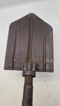 Original klapspade med hylseter - Godt stemplet WaA bdr 41 og agv 41