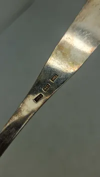 Original ske af provinssølv fra 1800 tallet