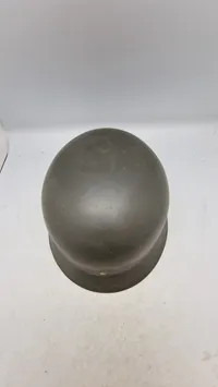 Original tysk M/40 hjelm, genanvendt i CF