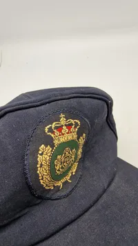 Original M/95 kasket fra det danske politi