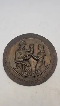 Original 5 maj 1945 plakette