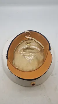 Original tysk marine kasket og efterkrigs flag