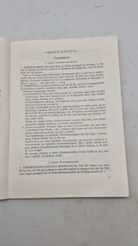 Samling lærebøger fra forsvaret