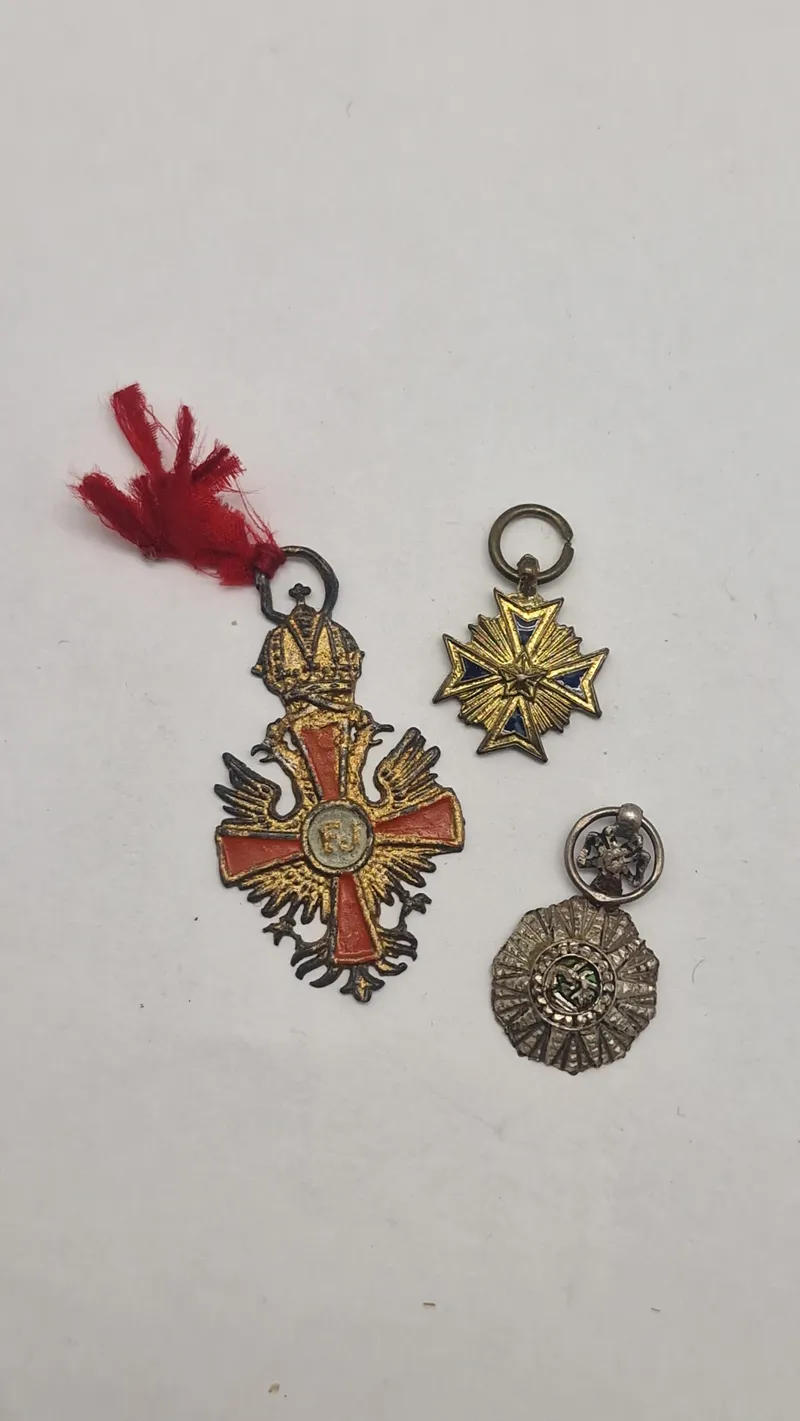 Samling originale miniature medaljer