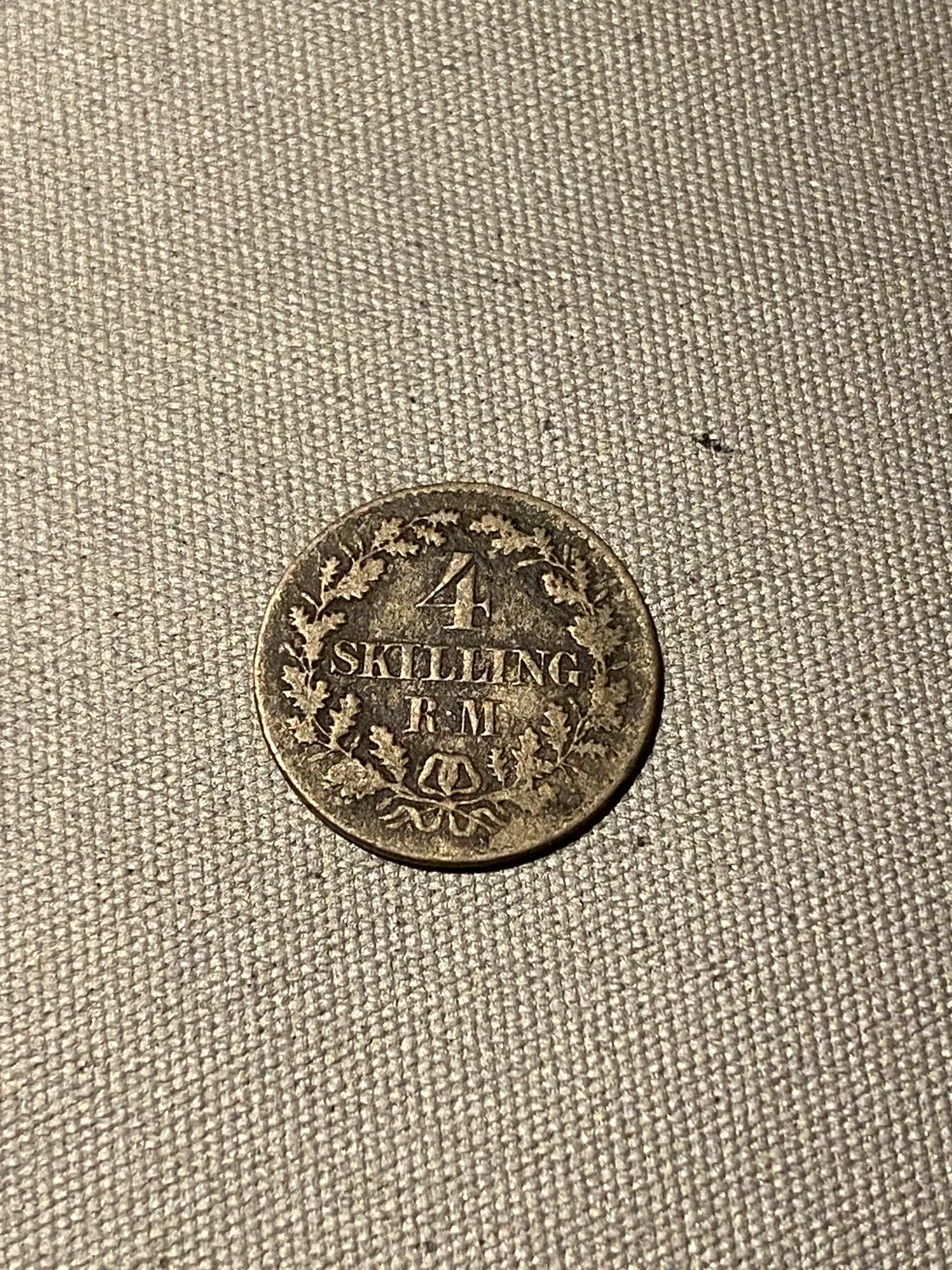 Original 4 skilling 18? Sølvmønt