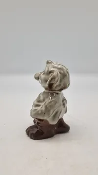 Krølle-Bølle keramikfigur, en klassisk bornholmsk trold
