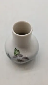Vase med blomst, Royal Copenhagen nr. 366-116