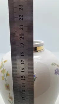Rörstrand vase med blomstermotiver