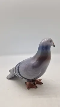 Bing & Grøndahl fuglefigur af en due, nummer 1911