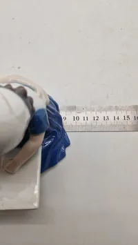 Bing & Grøndahl (B&G) porcelænsfigur kaldet "Læsende børn"