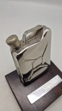 Miniature Jerrycan givet som præmie