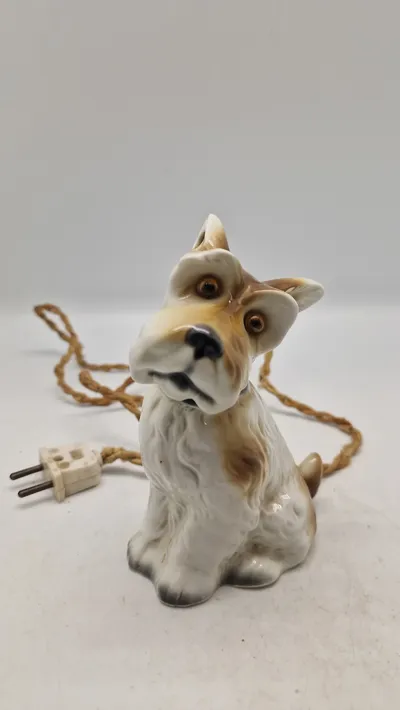 Porcelæns hund (Ozon lampe)