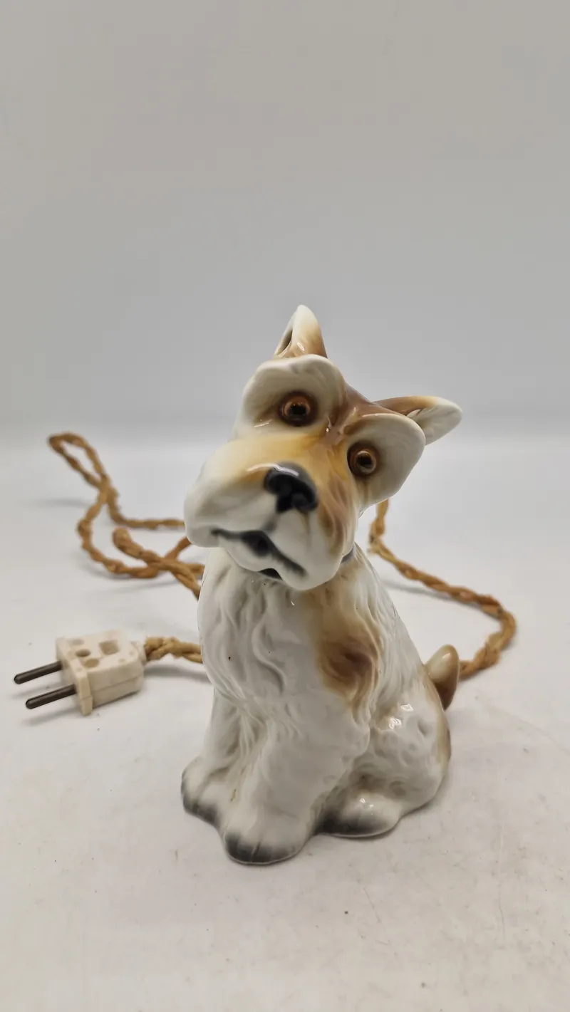 Porcelæns hund (Ozon lampe)