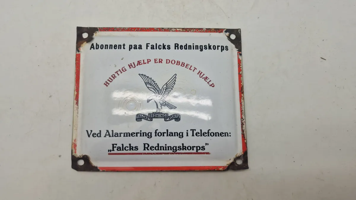Emaljeskilt fra Falck. Originalt