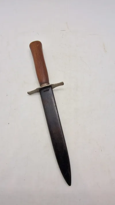 French M16 Fighting knife, brugt i WW2 af Tyskerne  original