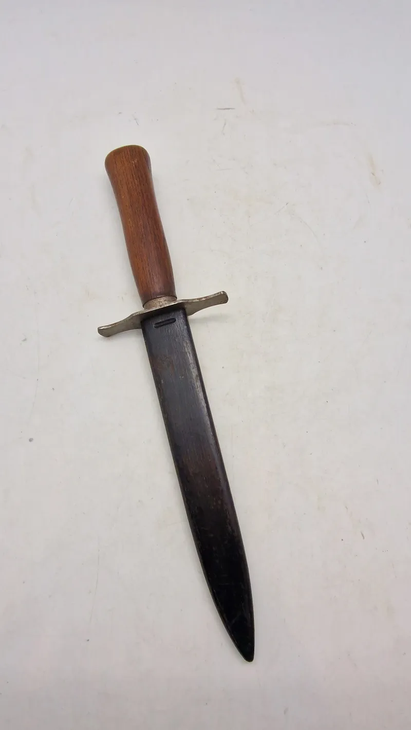 French M16 Fighting knife, brugt i WW2 af Tyskerne  original