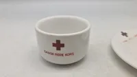 Lot røde kors porcelæn