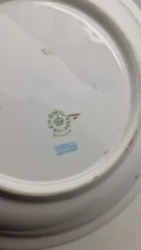 Lot røde kors porcelæn