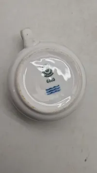 Lot røde kors porcelæn