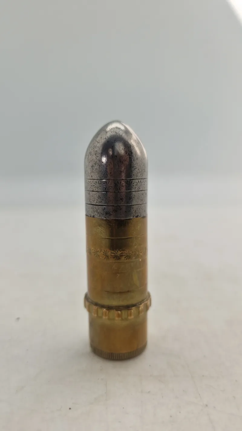 Trenchart lighter fra ww1 lavet som patron. Original