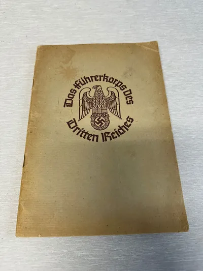 Originalt Tysk hæfte med spidserne i det 3 Rige