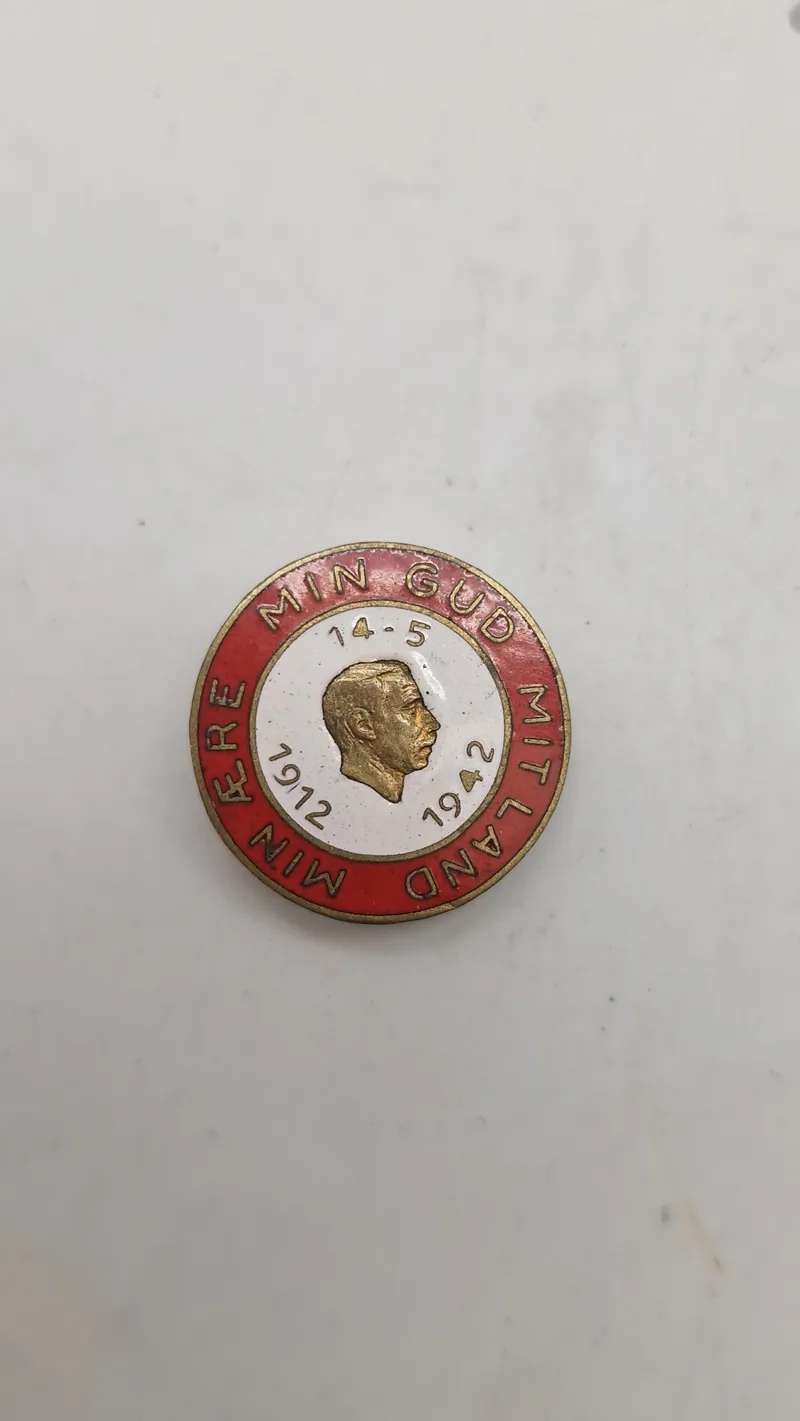 Kong Christian X pin. Original (Sjælden type)