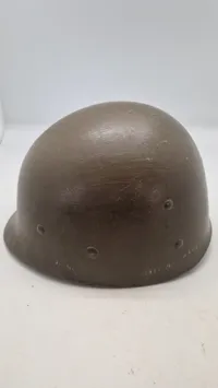 Amerikansk M1 hjelm. Original WW2 front seam fixed ball