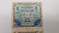 Samling militære pengesedler. Originale