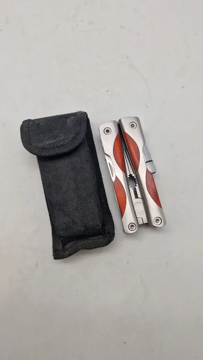 Multitool med taske