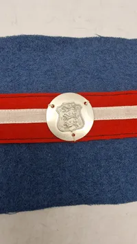 Armbind fra den danske modstandsbevægelse. Originalt.