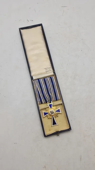 Mutterkreuz 1.kl W.Deumer. Original