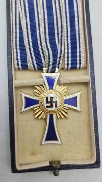 Mutterkreuz 1.kl W.Deumer. Original